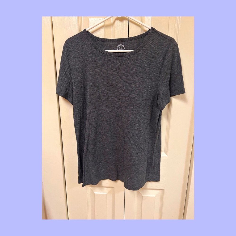 Maurices Gray Short Sleeve T-Shirt